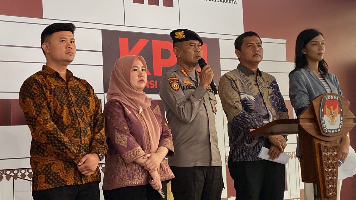 Pram-Rano, RK-Susowono, And Dharma-Kun Will Be Guarded By 40 Police During The Jakarta Gubernatorial Election