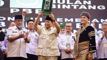 名叫Yusril Izha Mahendra的观察员可以成为Prabowo的副总统