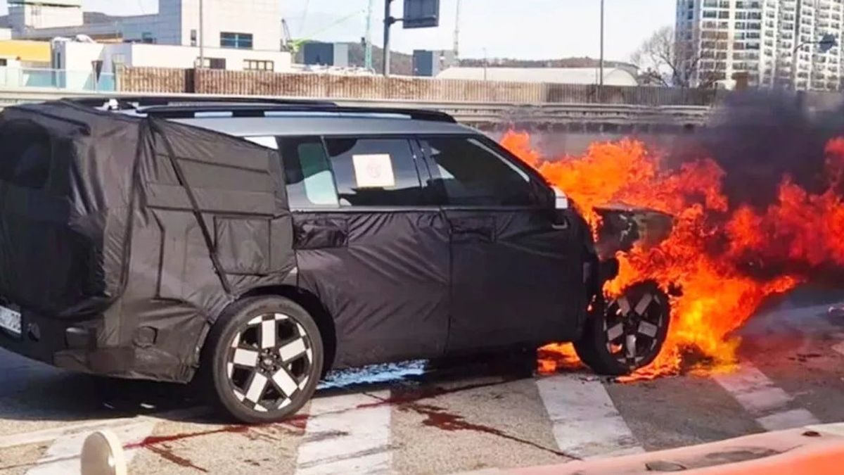 Hyundai Investigasi Santa Fe Facelift yang Terbakar saat Uji Jalan di Korea Selatan