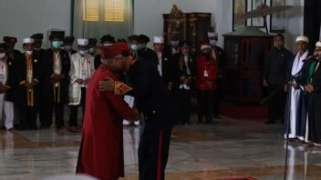 Vice President Ma'ruf Amin Receives Tidore Sultanate Customary Title