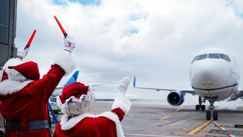 遺体がユナイテッド航空の航空機の車輪室で発見されたのに、どうして?