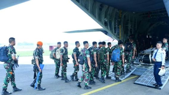 Les soldats de l’armée officielle de cérémonie à l’IKN quittent Halim passé 8 jours d’entraînement à Balikpapan