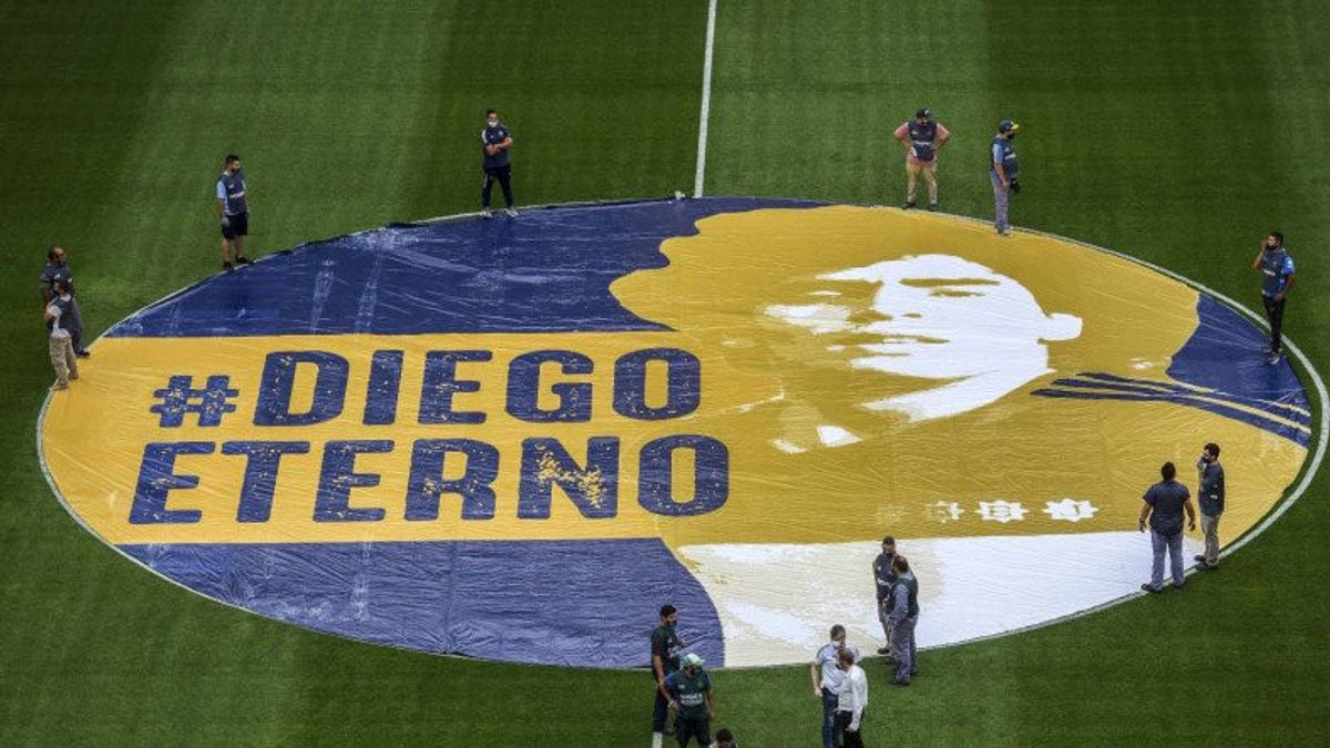 Le Footballeur Féminin Espagnol Reçoit Des Menaces De Mort Pour Avoir Hésité à Rendre Hommage à Maradona
