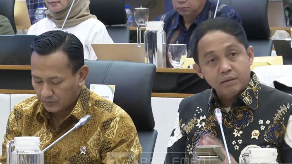 Menhut Raja Juli Siap Dievaluasi Buntut Banjir dan Longsor Sumatera
