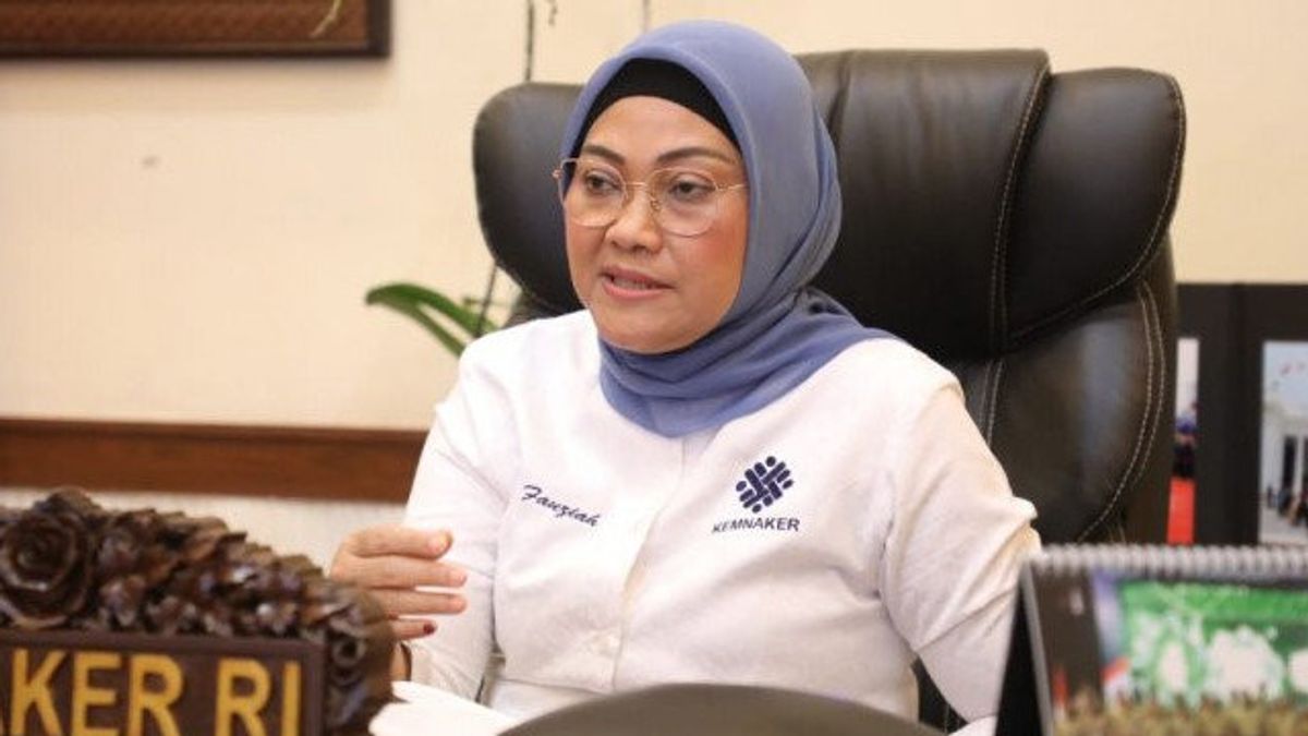 Minister Of Manpower Ida Fauziyah Wins Award At The 'Augerah Perempuan Great Indonesia 2023' Event