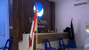 Le bureau du NasDem DPD à Labuhanbatu a été saisi par le KPK, prétendument lié à la corruption présumée du régent Erik Adtrada