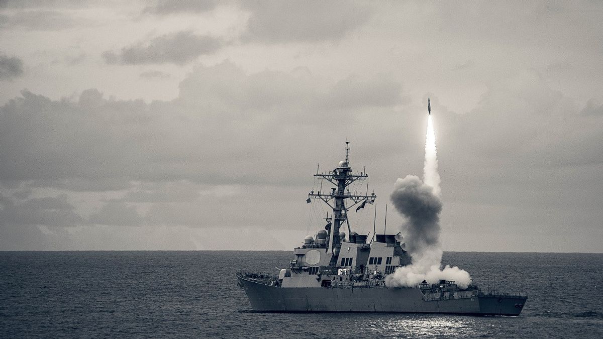 مدمرة بصواريخ توماهوك تصل إلى الحربة في بحر الصين الجنوبي، الجيش الصيني: مدمرة السلام والاستقرار الأمريكية