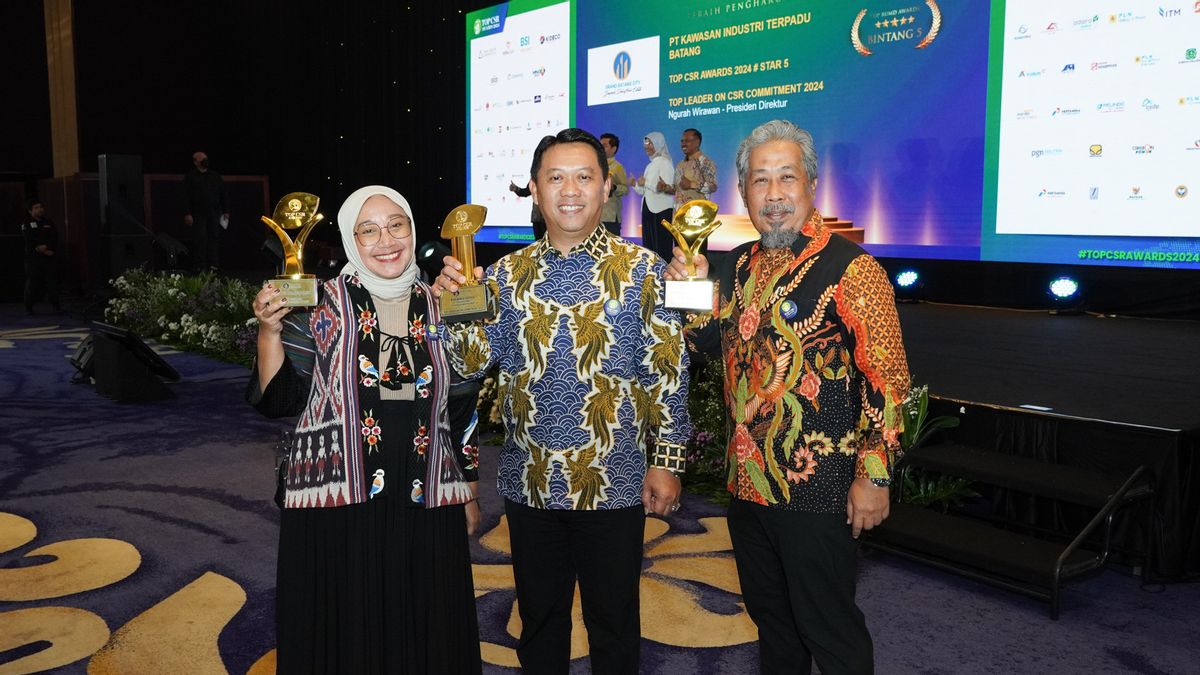 تطوير الحوكمة البيئية والاقتصاد الدائري ، Pupuk Kaltim Sabet Thirteen Awards Top CSR Award 2024