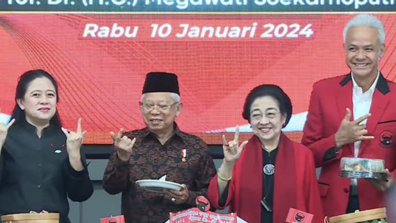 Ma’ruf Amin Pose Metal di HUT PDIP, Hasto: Persahabatan Kedua Pemimpin Ini Sangat Dalam