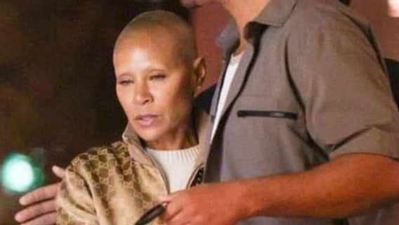 Warganet Khawatir Penampilan Jada Pinkett Smith dengan Kepala Plontos Tanpa Alis