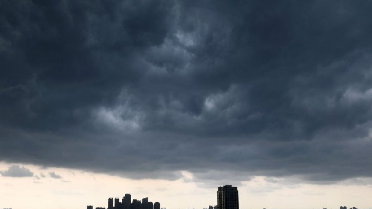 今日天气预报：雅加达多雨，有强风