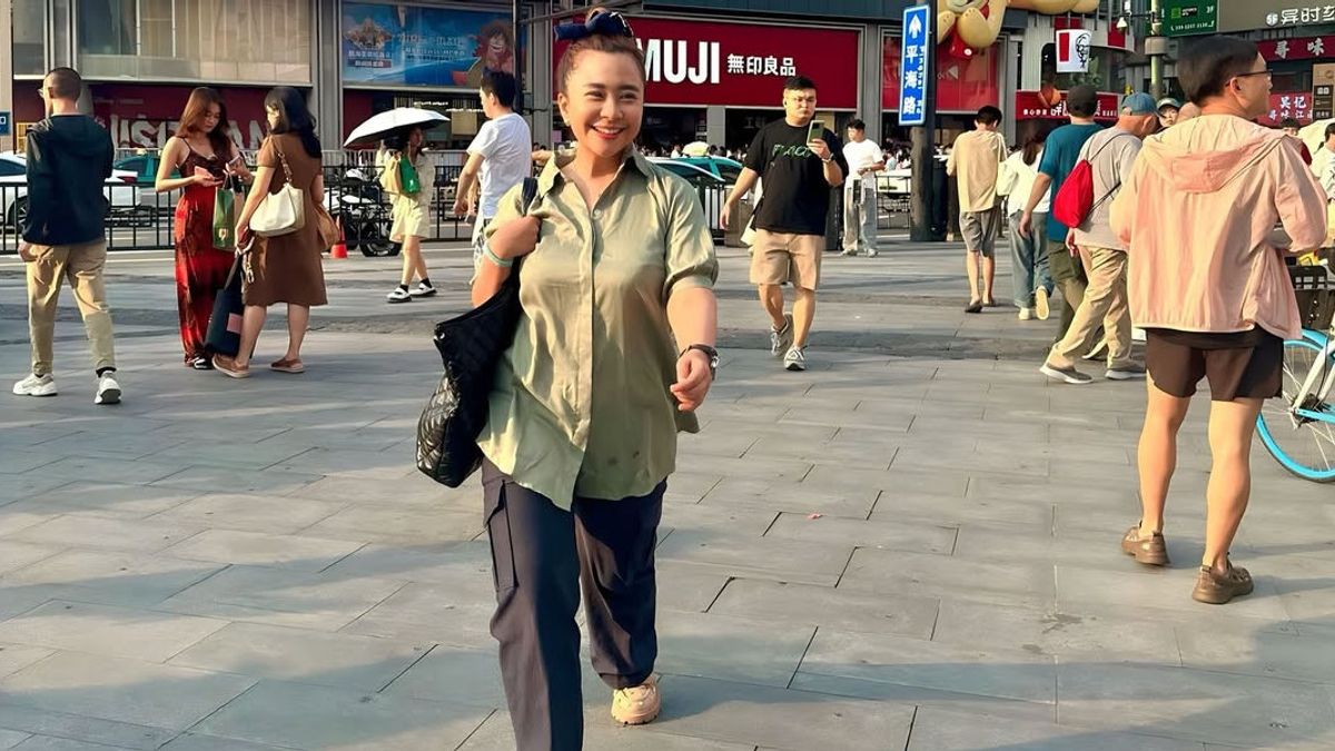 ! Chikita Meidy apporte des preuves vidéo d’affidavit au mari dans le soirée