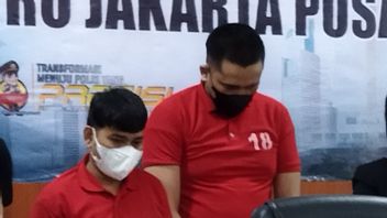 These Two People Snatched, Their Friend Dr. Tirta Photographed While In Action At The Senayan Flyover