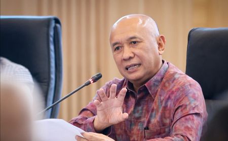 Menteri Teten Sebut Perlunya 'Ronda' untuk Cegat Barang Impor Masuk RI