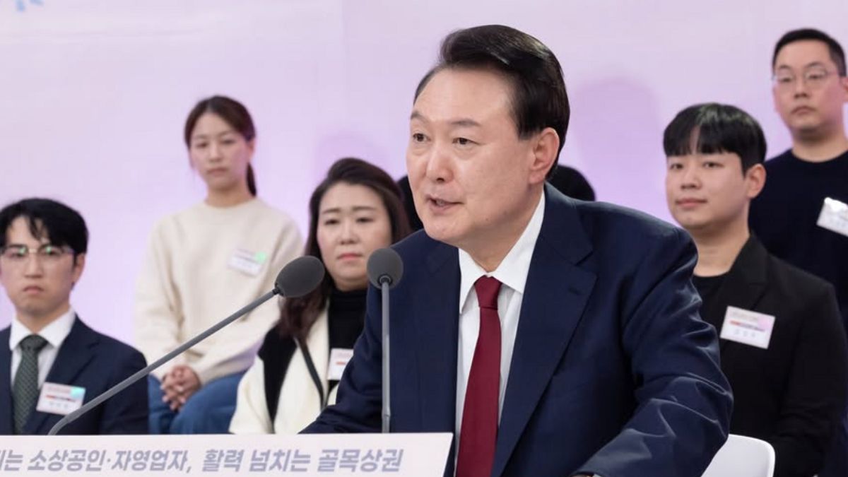 韩国法院驳回尹前总统逮捕令
