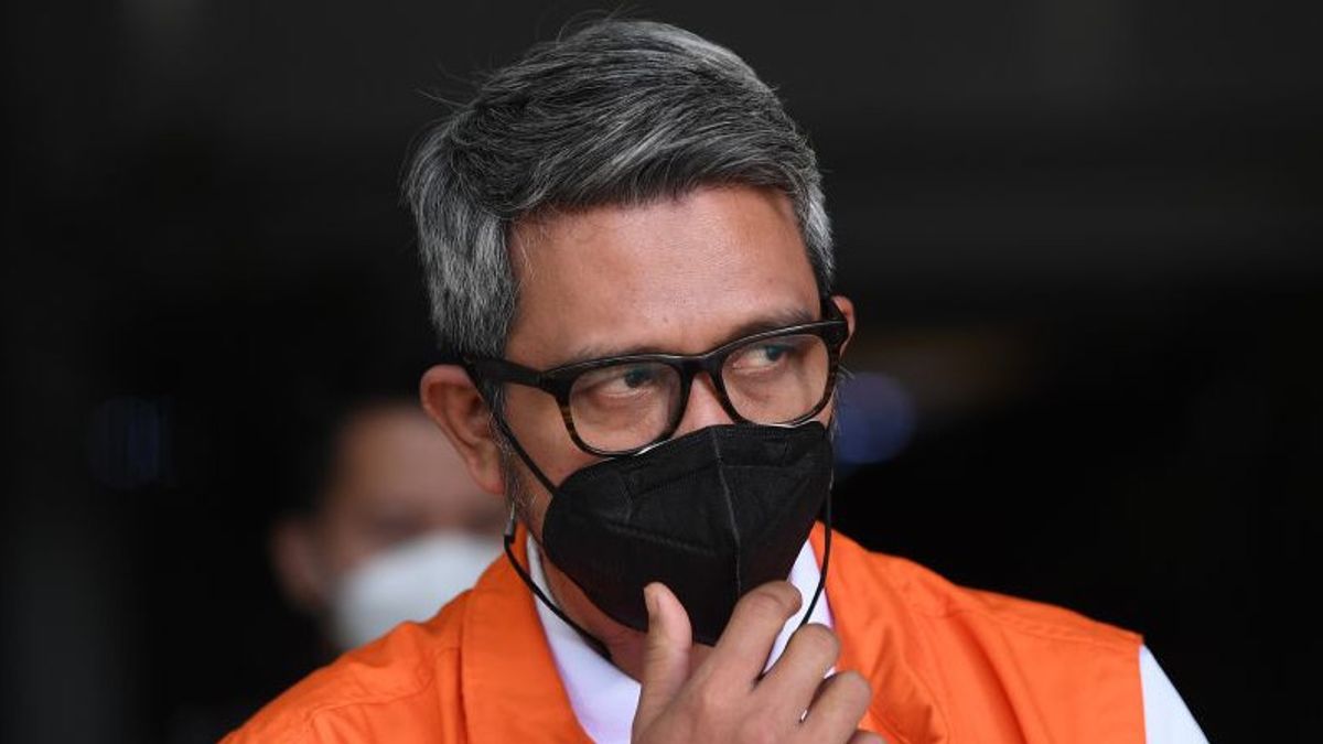 Inactive Regent Of Bintan Apri Sujadi Sued Four Years In Prison