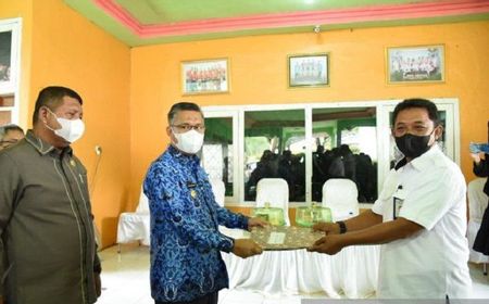 Terima Bantuan Pemerintah Rp4,8 Miliar, 16 Kelurahan di Kendari Masing-masing Menerima Rp300 Juta