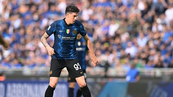 の最新ニュース Inter Milan インテル ミラノのdfアレッサンドロ バストーニがマンチェスター ユナイテッドとトッテナムを 失恋 に