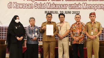 Initiated By The Acting Governor Of West Sulawesi, 6 Provinces Supporting The New National Capital City Sign The Commitment Pact