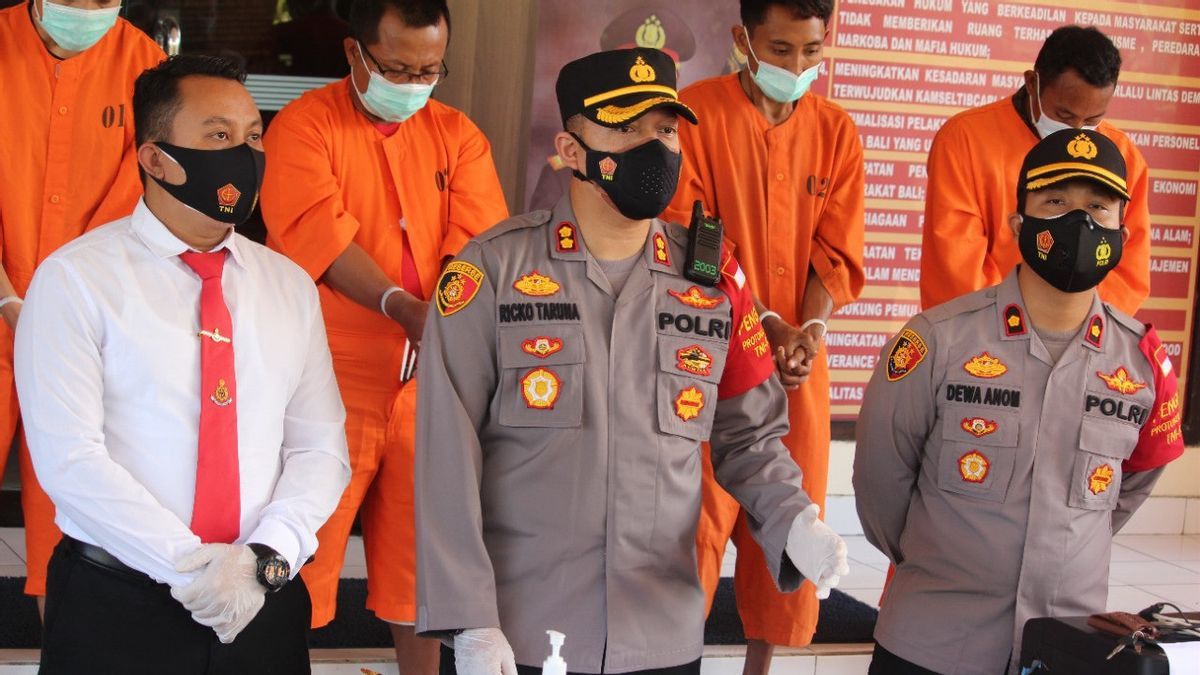 Polisi Tangkap 22 Pembuat-Pengguna Surat Vaksin Palsu di Karangasem, Bali