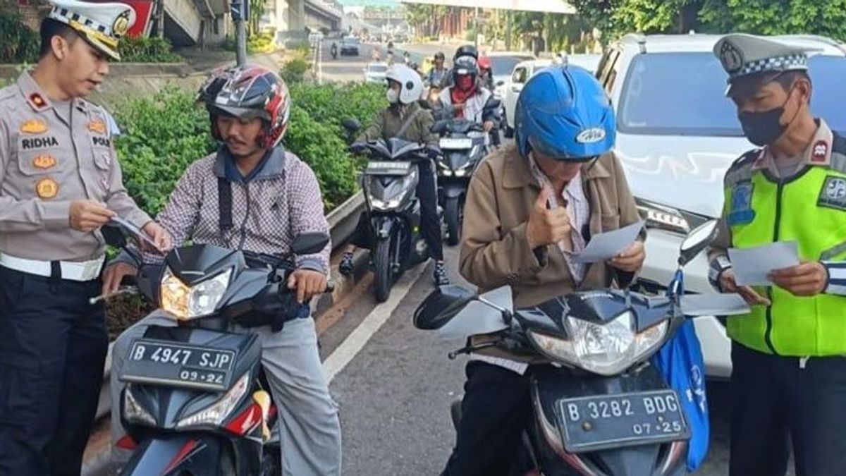 Thousands Of Riders Violate The Rules On The First Day Of Operation Obedient To Jaya 2024, Most Don't Use SNI Helmets