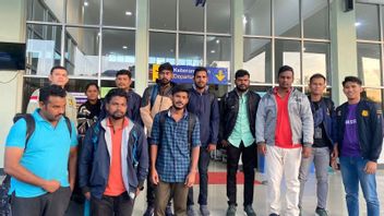 Imigrasi Baubau Deportasi 9 WNA India yang Ditemukan di Buton