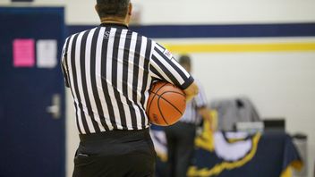 15 Jenis Pelanggaran Bola Basket, Yuk Hindari agar Tidak Kena Sanksi