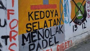 Lapangan Bola di Kedoya Jadi Arena Padel, Warga :  