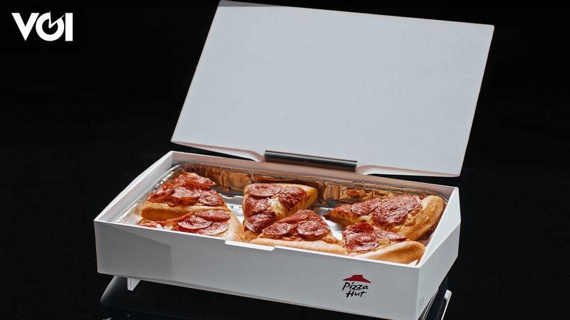 Revolutionary Pizza Heater Launch: Enjoy Hot Snacks While Gaming with PlayStation