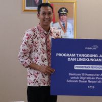 Wujudkan Kepedulian Pendidikan, PERURI Salurkan Bantuan Komputer untuk 15 Sekolah Dasar di Karawang