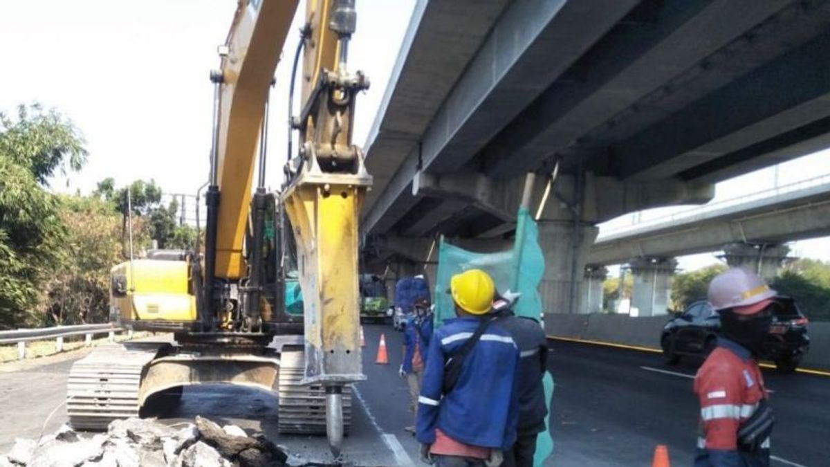 Jasamarga Transjawa Repair KM 24 Jakarta-Cikampek Toll Road