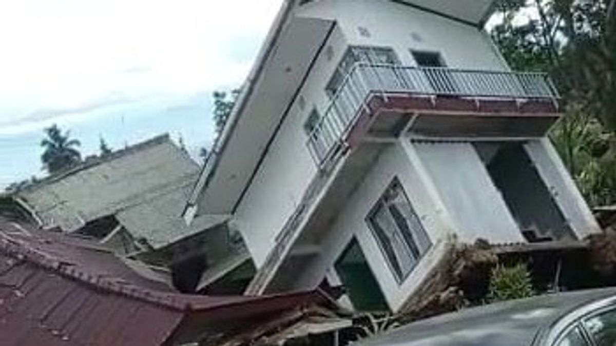 对于仍在乌图赫的Cianjur居民，政府已经为村里的地震难民准备了租金
