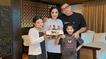 Double Kejutan, Ashanty Dapat Kue hingga Short Trip ke Bali di Momen Peringatan Hari Ibu