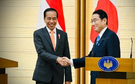 Terima Kunjungan Jokowi, PM Fumio Kishida Sebut Indonesia-Jepang Sepakat Perkuat Kerja Sama Maritim dan Energi