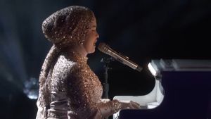 Kata Simon Cowell, Putri Ariani Bakal Duet dengan Penyanyi Besar di America’s Got Talent