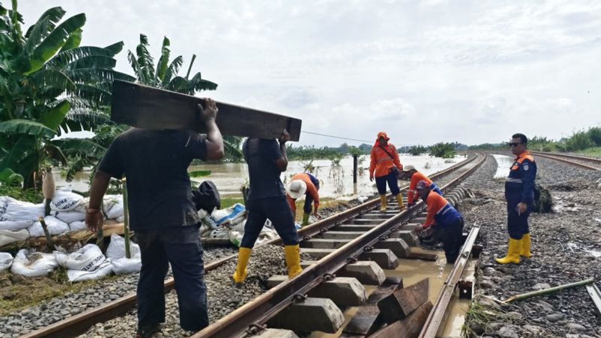 Transfert de train Semarang-Surabaya Inondé, South Lintas Transfert
