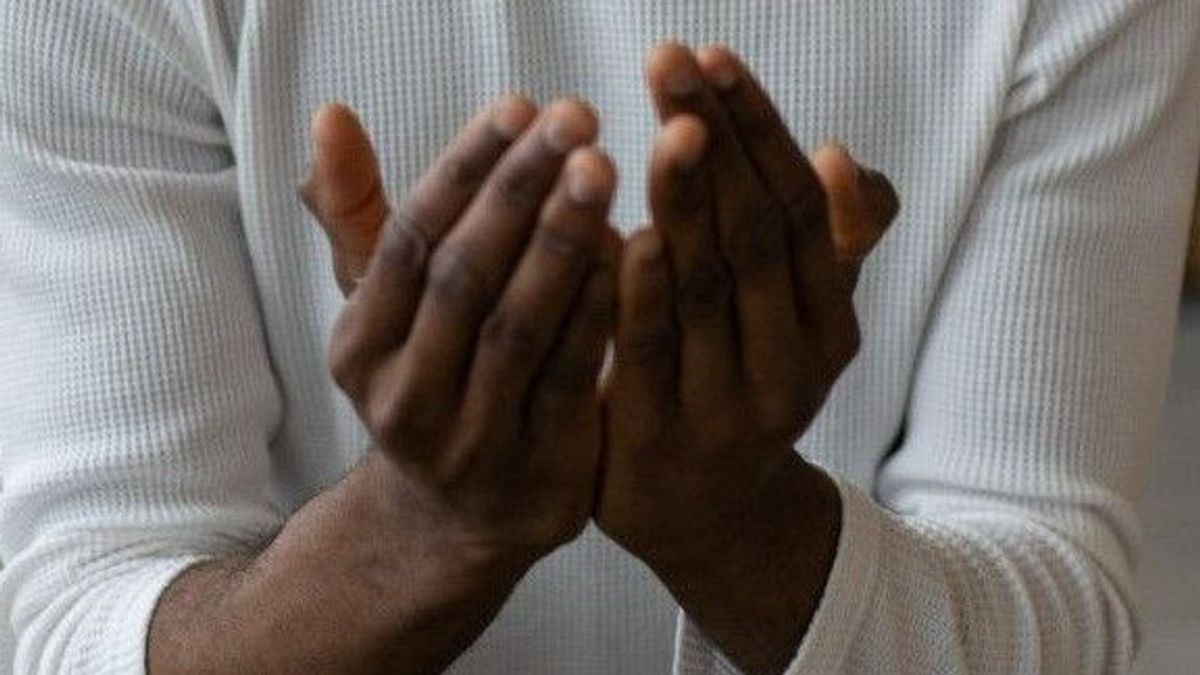 Doa Penutup Acara Formal maupun non-Formal Versi Pendek dan Panjang