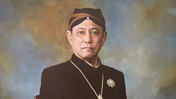 VIDÉO, Histoire De GRA Agung Putri Suniwati Aka Menur À Propos De Mangkunegara IX Funérailles