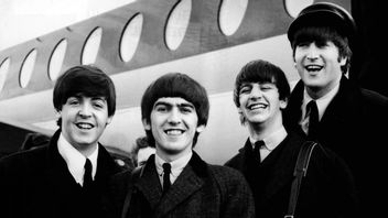 1964年2月7日：披头士乐队开始英国音乐入侵美国