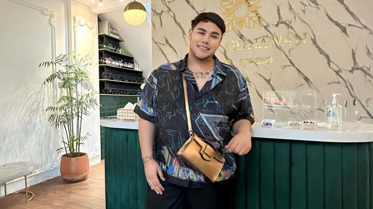 KPI Reprimanded For Matching Like A Woman, Ivan Gunawan Chooses To Leave Television Program