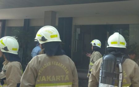 Ruko Bank BCA di Jakut Kebakaran, Muncul Tiga Kali Bunyi Ledakan