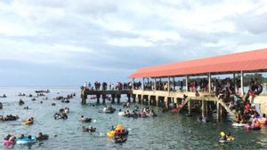 Laki-laki, Perempuan, Orang Tua dan Pemuda di Leihitu Maluku Gelar Tradisi Mandi Safar