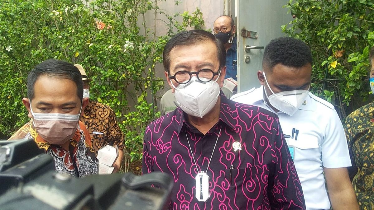 Yasonna ke Maruarar Sirait: Iklhaskan Bang Sabam, Kita Diwarisi Politik itu Suci