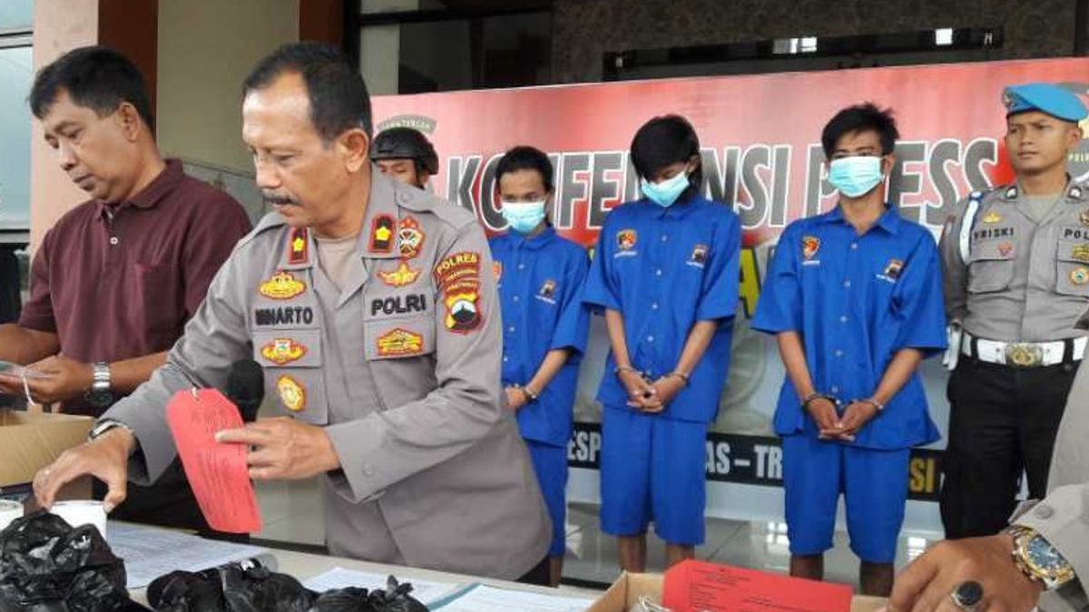 Temanggung Police Seize 10.7 Kilograms Of Mercon Powder