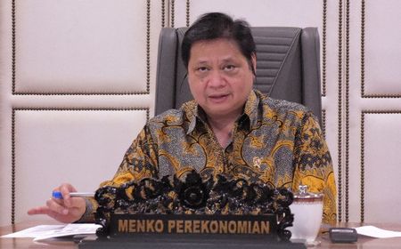 Airlangga: Vaksin COVID-19 akan Fokus Diberikan kepada Tenaga Medis hingga Satpol PP