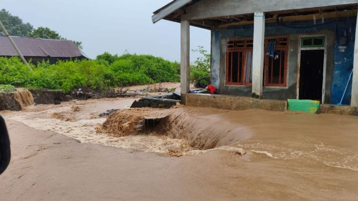 BNPB: NTB Dilanda Banjir Usai Diguyur Hujan Deras 2 Hari Beruntun