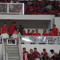 Jokowi Gandeng Ibu Iriana Tonton Timnas Indonesia vs Vietnam