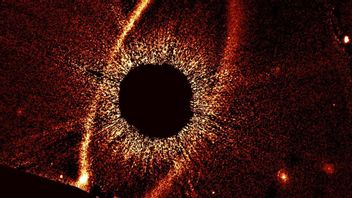 Hubble Telescope Discovers Asteroid Collision in the Nearest Star System