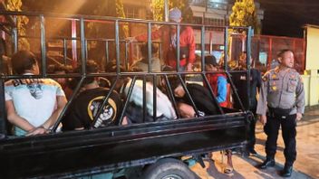 决斗失败、摩托车帮派Sarang Tawon和棉兰神秘天然气的数十名成员被警方逮捕