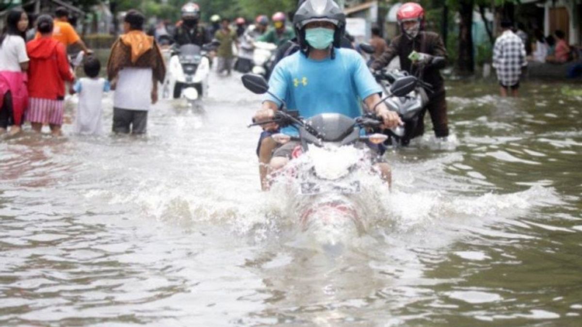 Kota Prabumulih Dilanda Banjir Bandang Setinggi 1,5 Meter